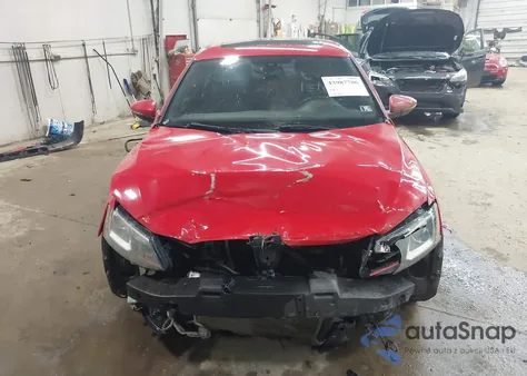 2015 Volkswagen Jetta 2.0T Gli Sel z USA, uszkodzony, nr VIN 3VW5S7AJ7FM257174